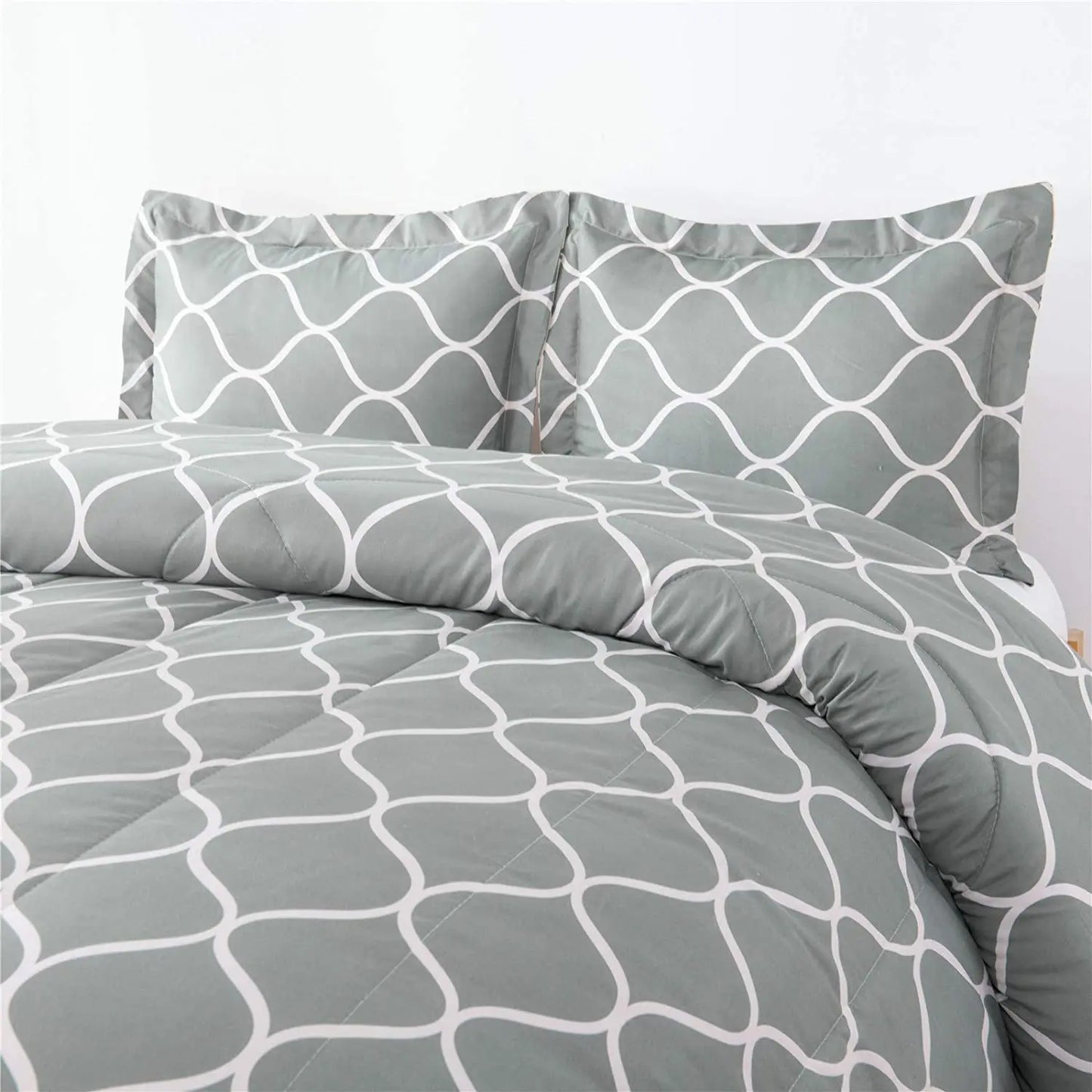 2-Pieces Gray Geometric Polyester Twin Bedding Comforter Set - Happy Home Retreat